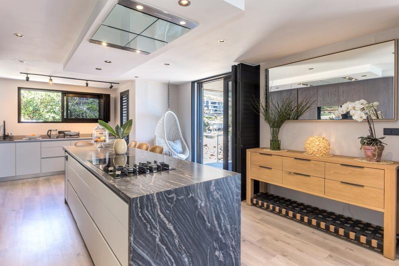 5 Bedroom Property for Sale in Camps Bay Western Cape